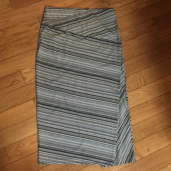 J. Jill Dresses & Skirts - Jjill striped knit skirt